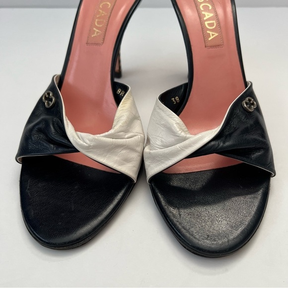 Escasa Twisted Contrast Color Leather Mules - Picture 3 of 10